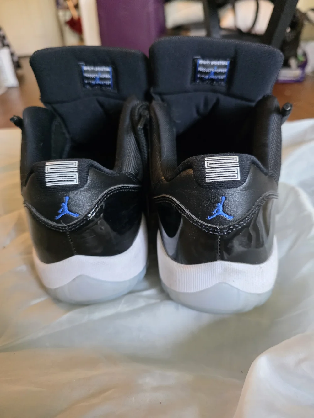 Jordan 11 'Space Jam', size 11